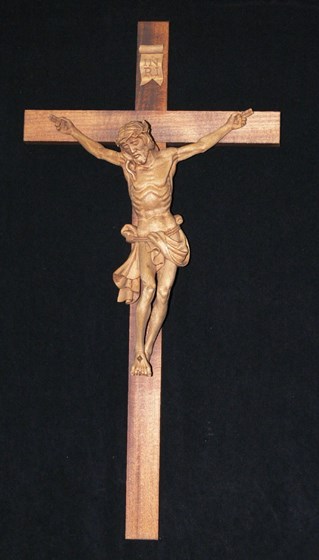 Krzyże i krucyfiksy: Drewniane krucyfiksy 